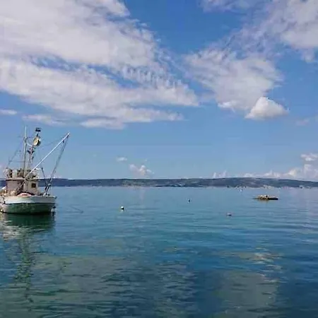 Apartment Brandnew, Highly Equipped With Terrace Kastela